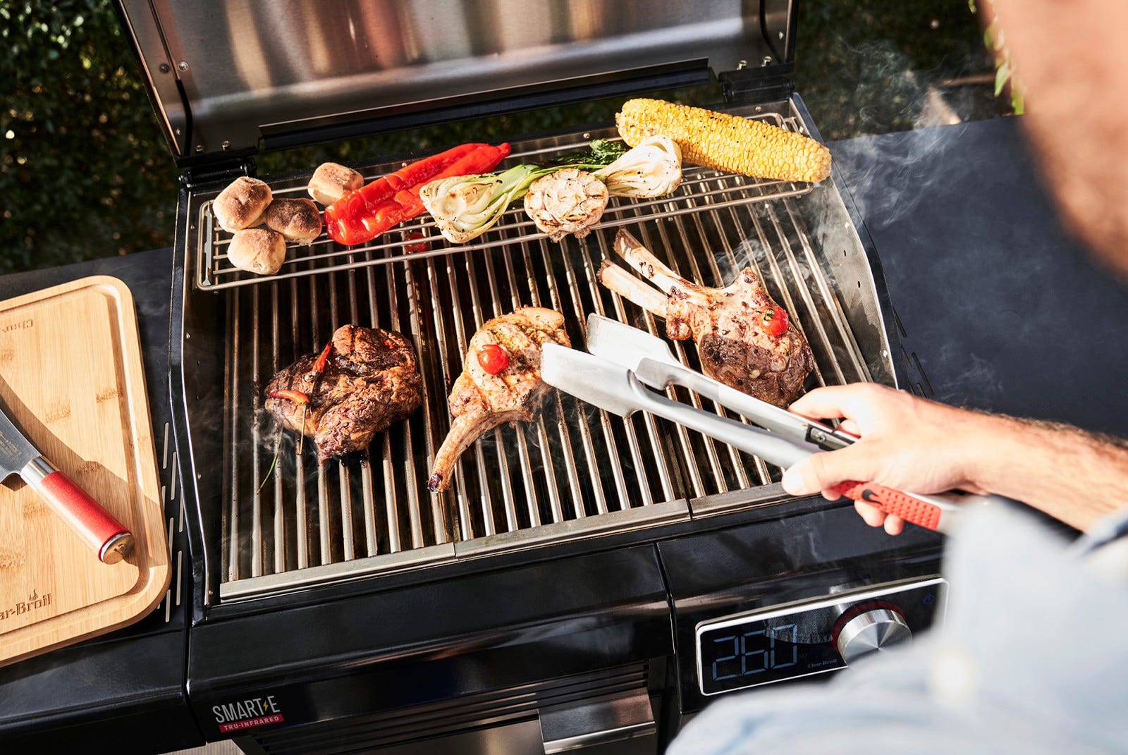 Stainless steel grate system for hot BBQs